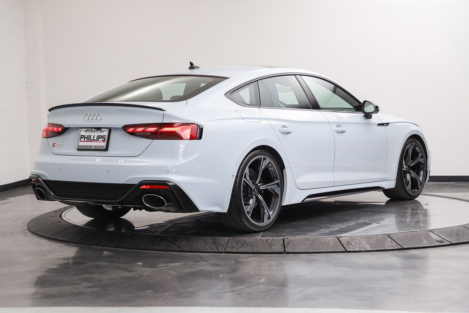 Used 2023 Audi RS 5 Sportback AWD/4WD image 5