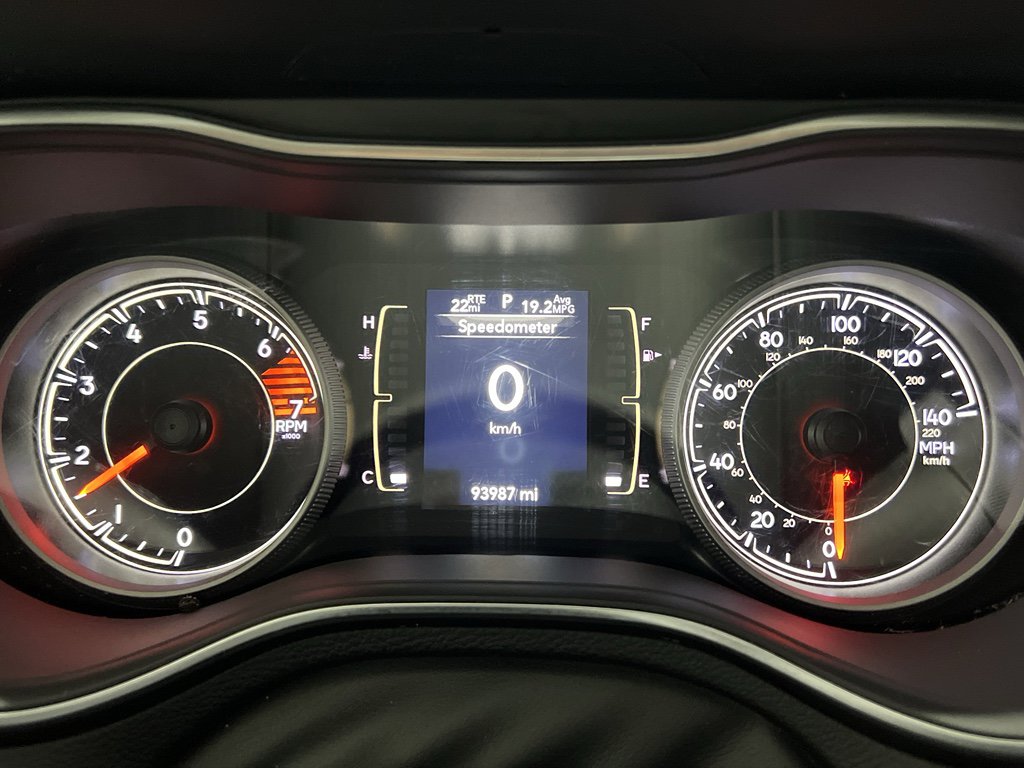 Used 2021 Jeep Cherokee Latitude w/ Mopar Interior Package image 9