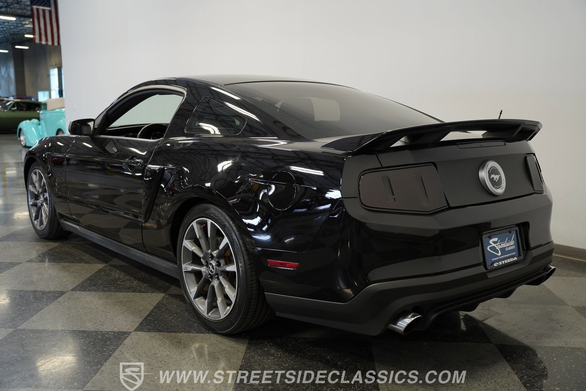 Used 2012 Ford Mustang GT Premium image 10