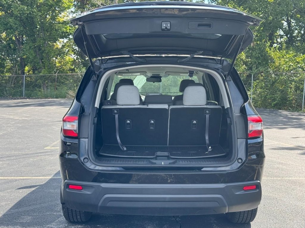 Used 2023 Honda Pilot LX image 6