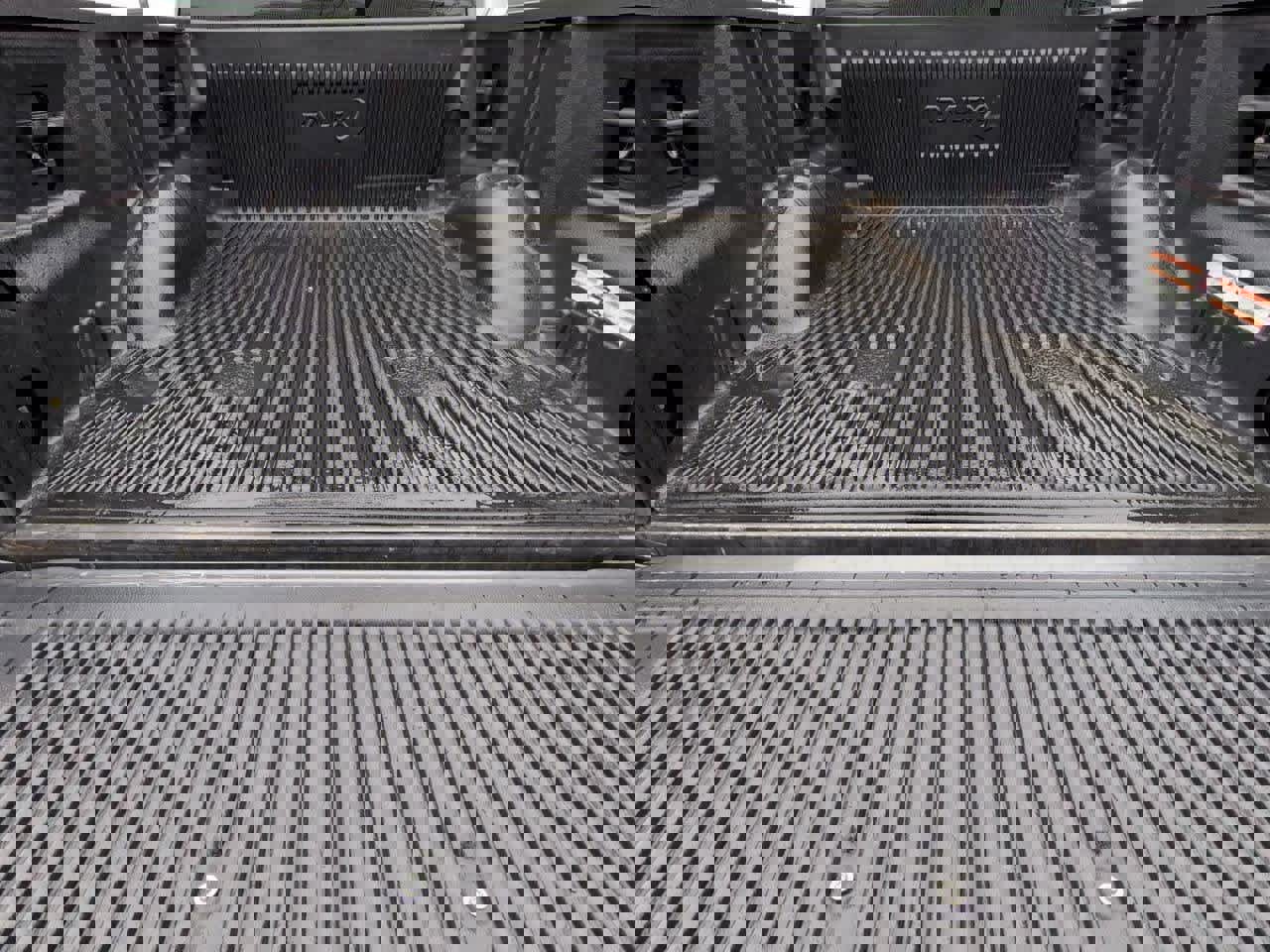 Used 2021 Ford F150 Lariat image 33