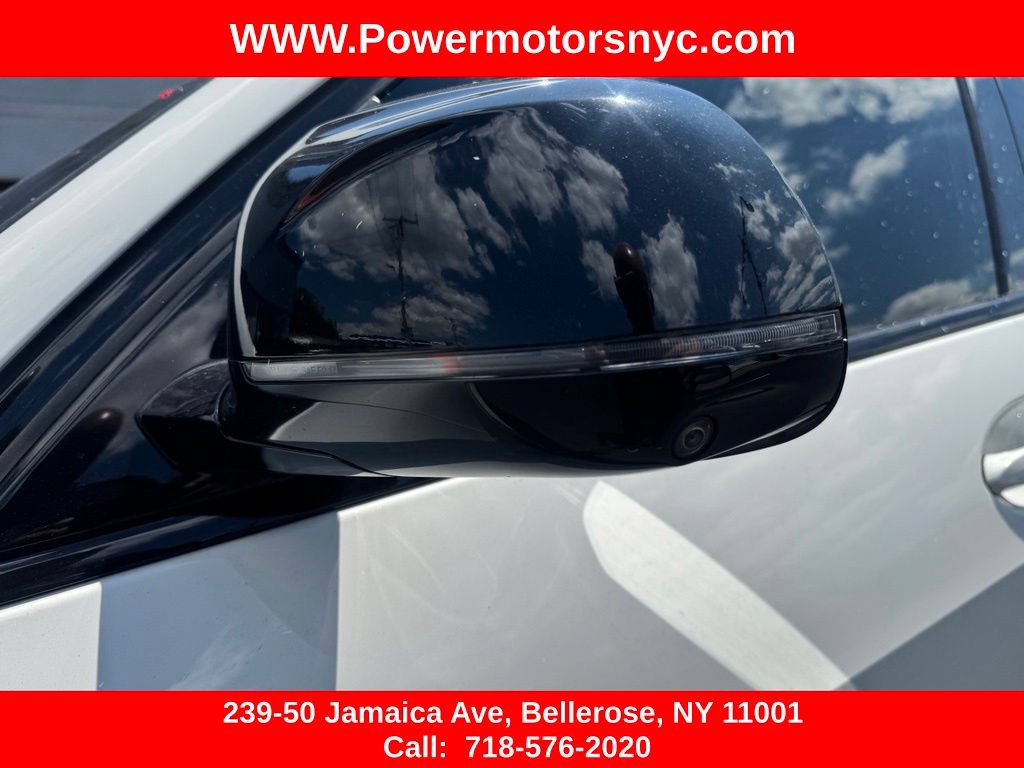 Used 2021 BMW X5 M w/ Competition Package AWD/4WD image 13