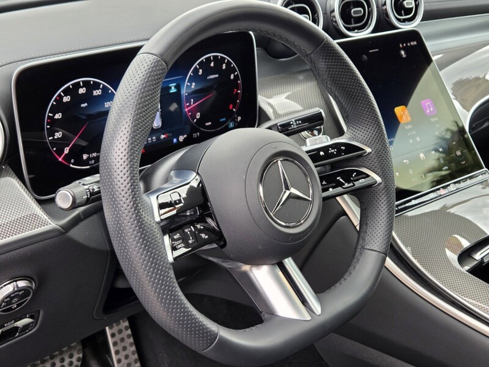 Certified 2026 Mercedes-Benz GLC 300 image 27