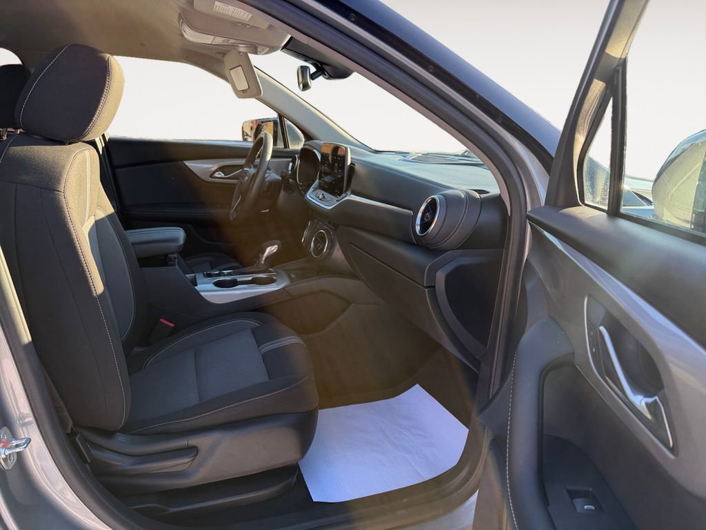 Used 2023 Chevrolet Blazer LT w/ Convenience Package image 28