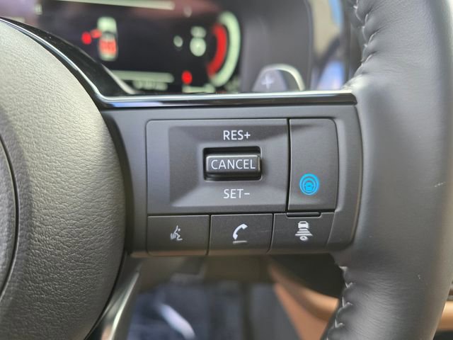 Used 2025 Nissan Pathfinder Platinum image 26