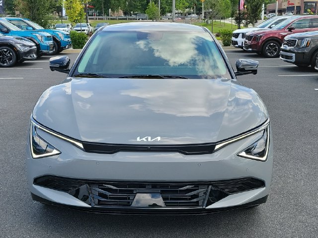 New 2026 Kia EV6 Wind RWD image 2