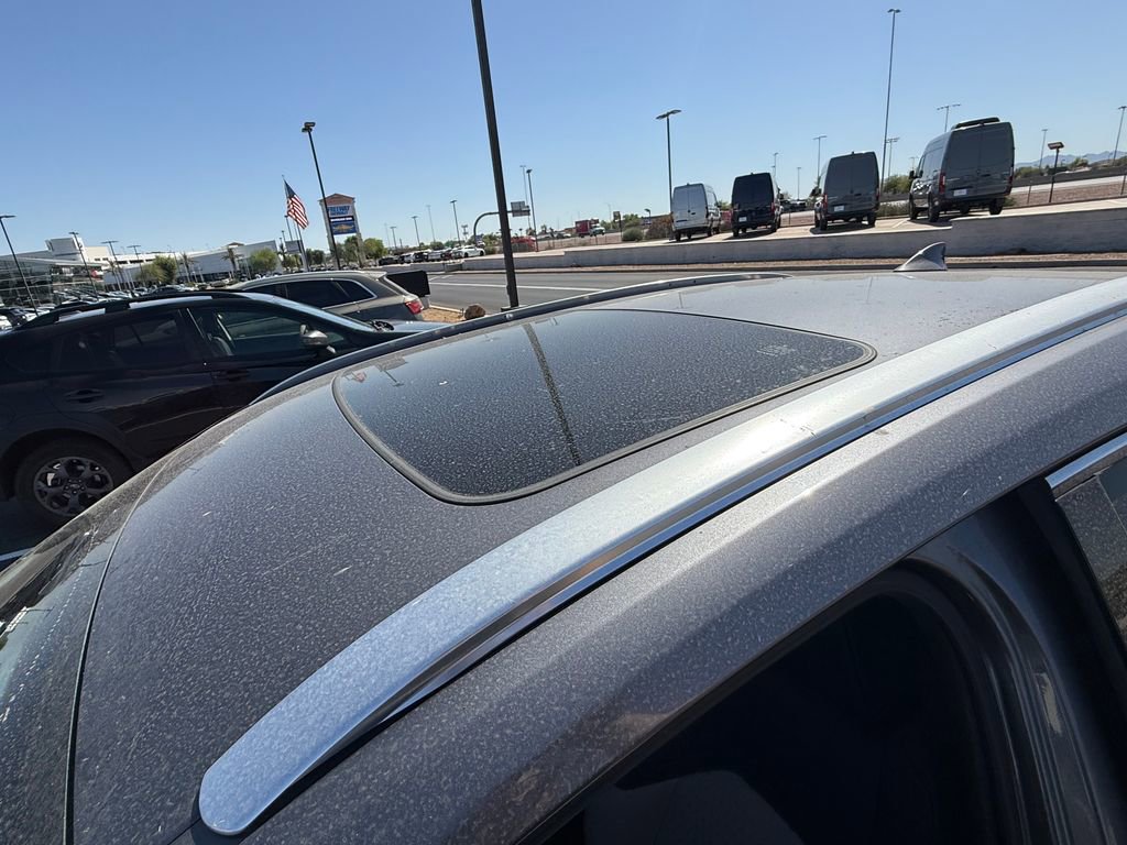 Used 2019 Lexus UX 200 image 5