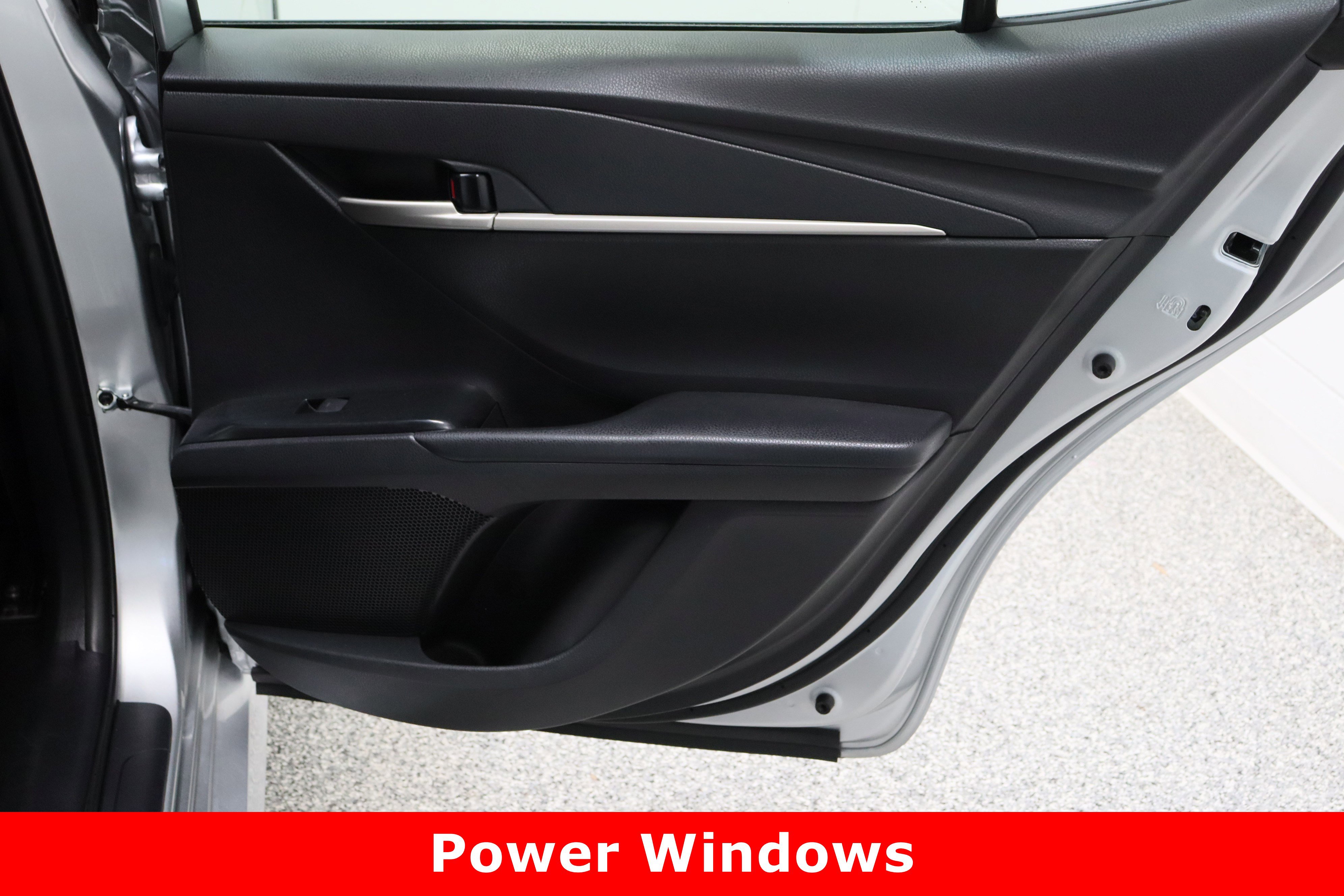 Certified 2025 Toyota Camry LE image 32