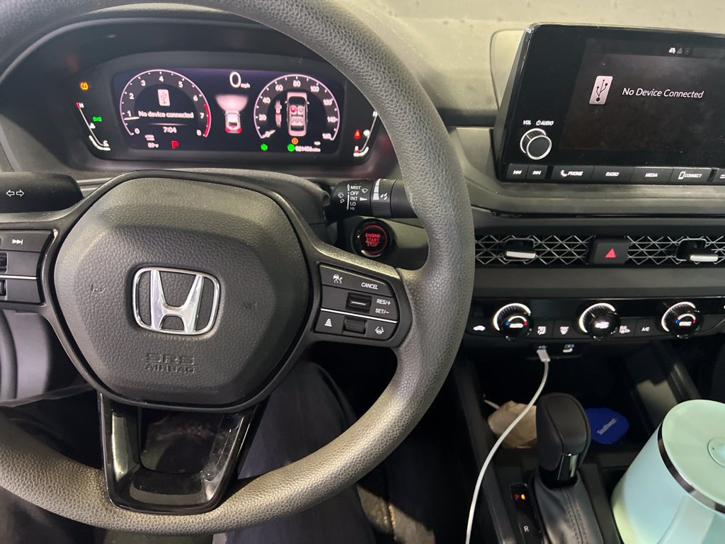 Used 2023 Honda Accord EX image 3