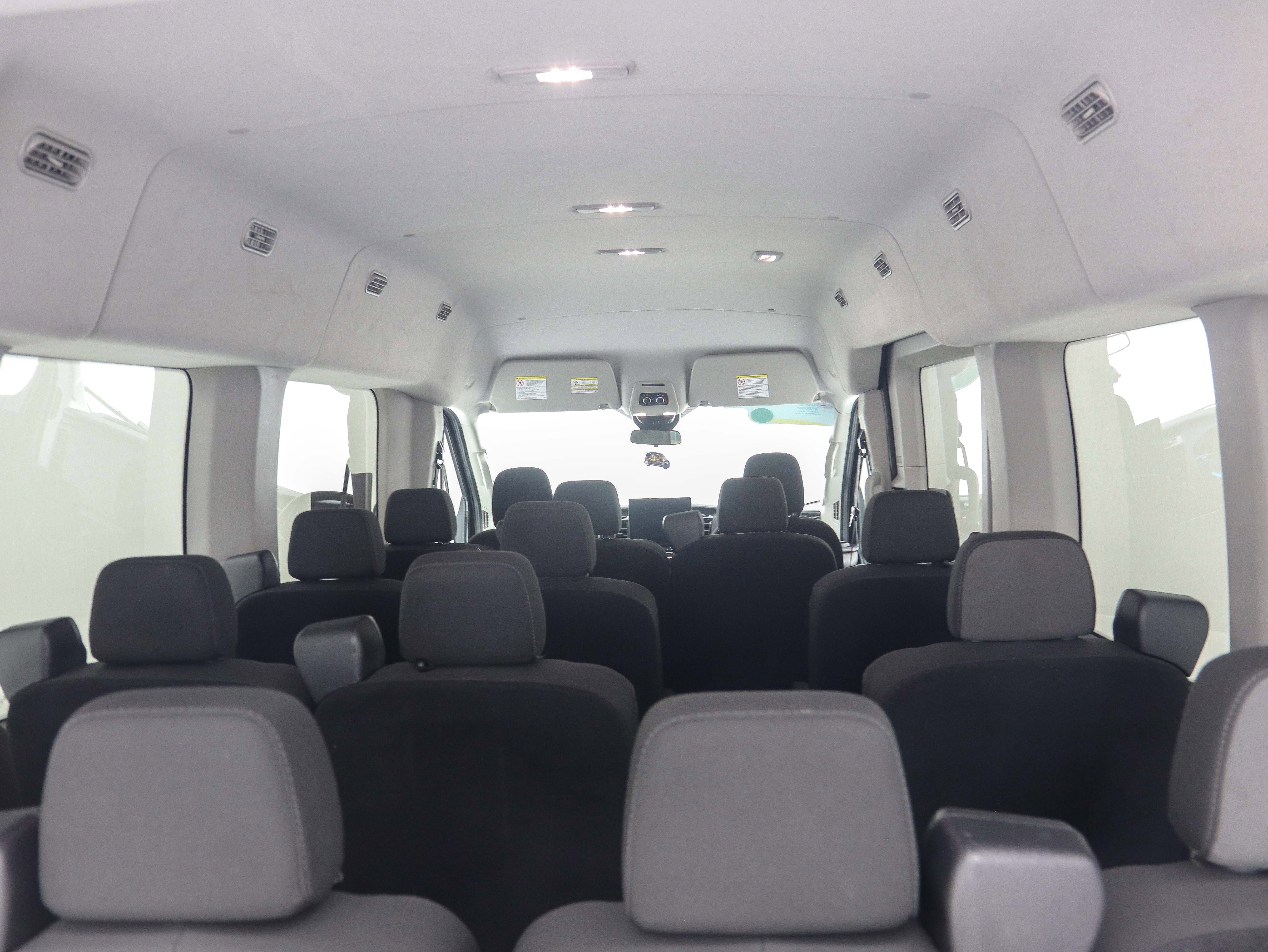 Used 2024 Ford Transit 350 XLT RWD image 13