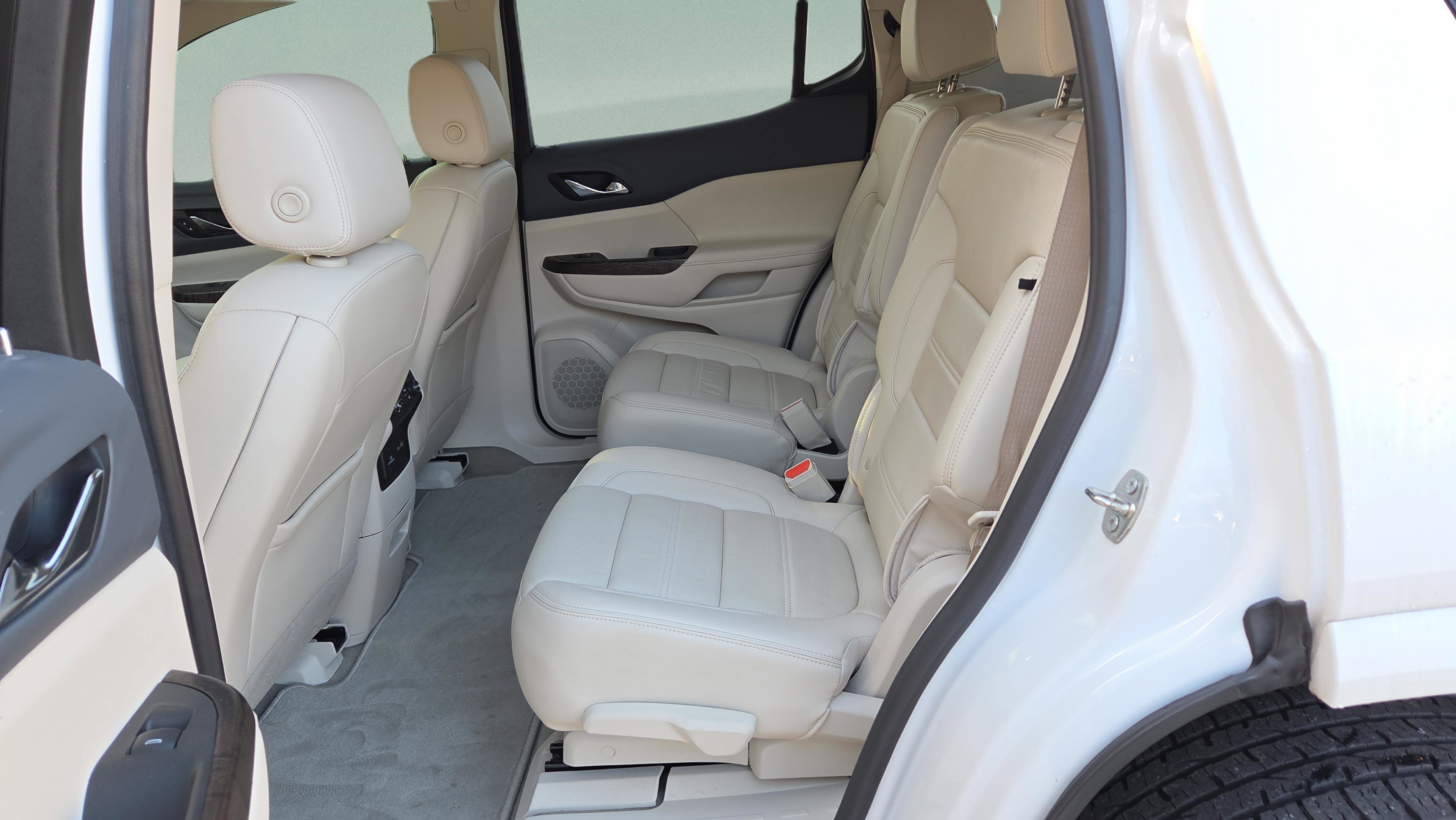 Used 2021 GMC Acadia Denali w/ Denali Technology Package image 26