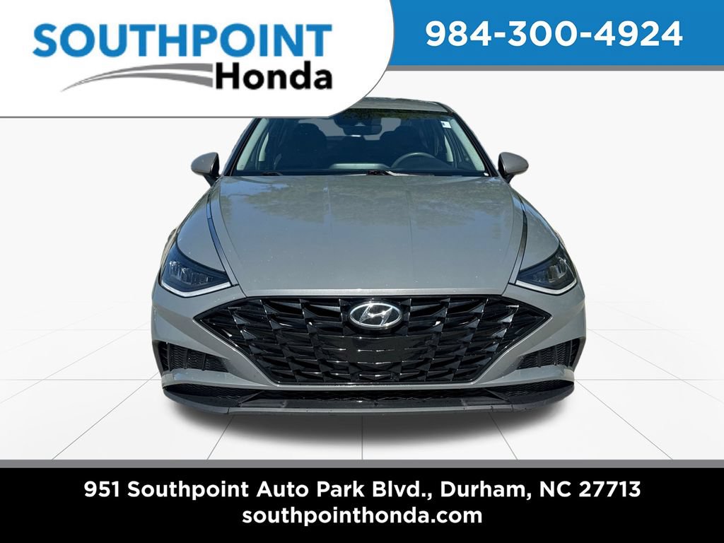 Used 2023 Hyundai Sonata SEL FWD image 2