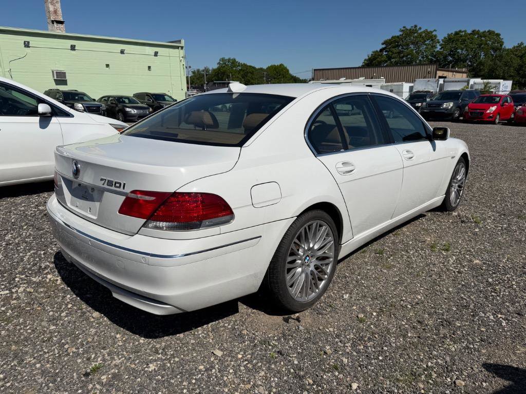 Used 2008 BMW 750i RWD image 20