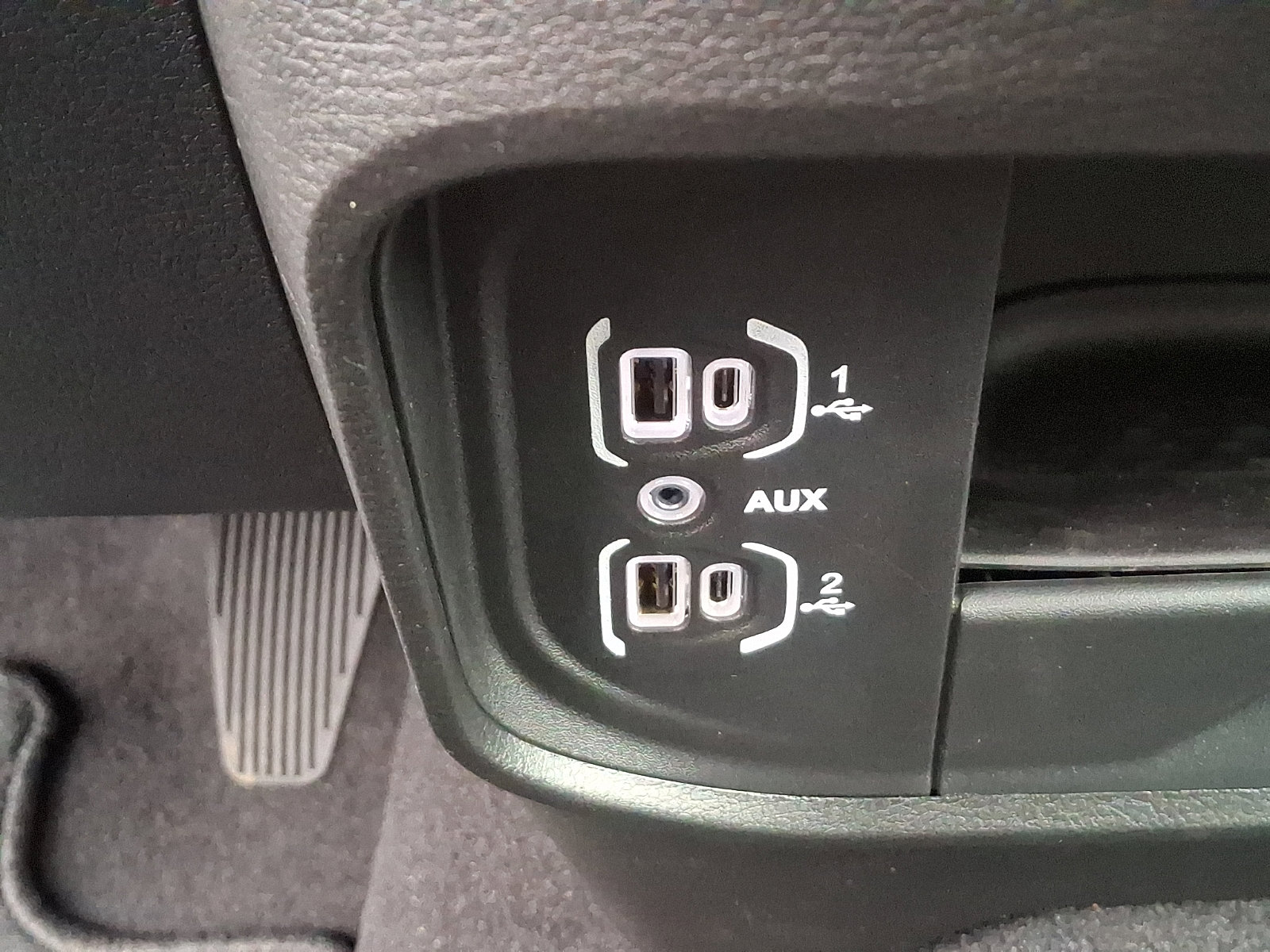 New 2026 RAM 3500 Tradesman image 21