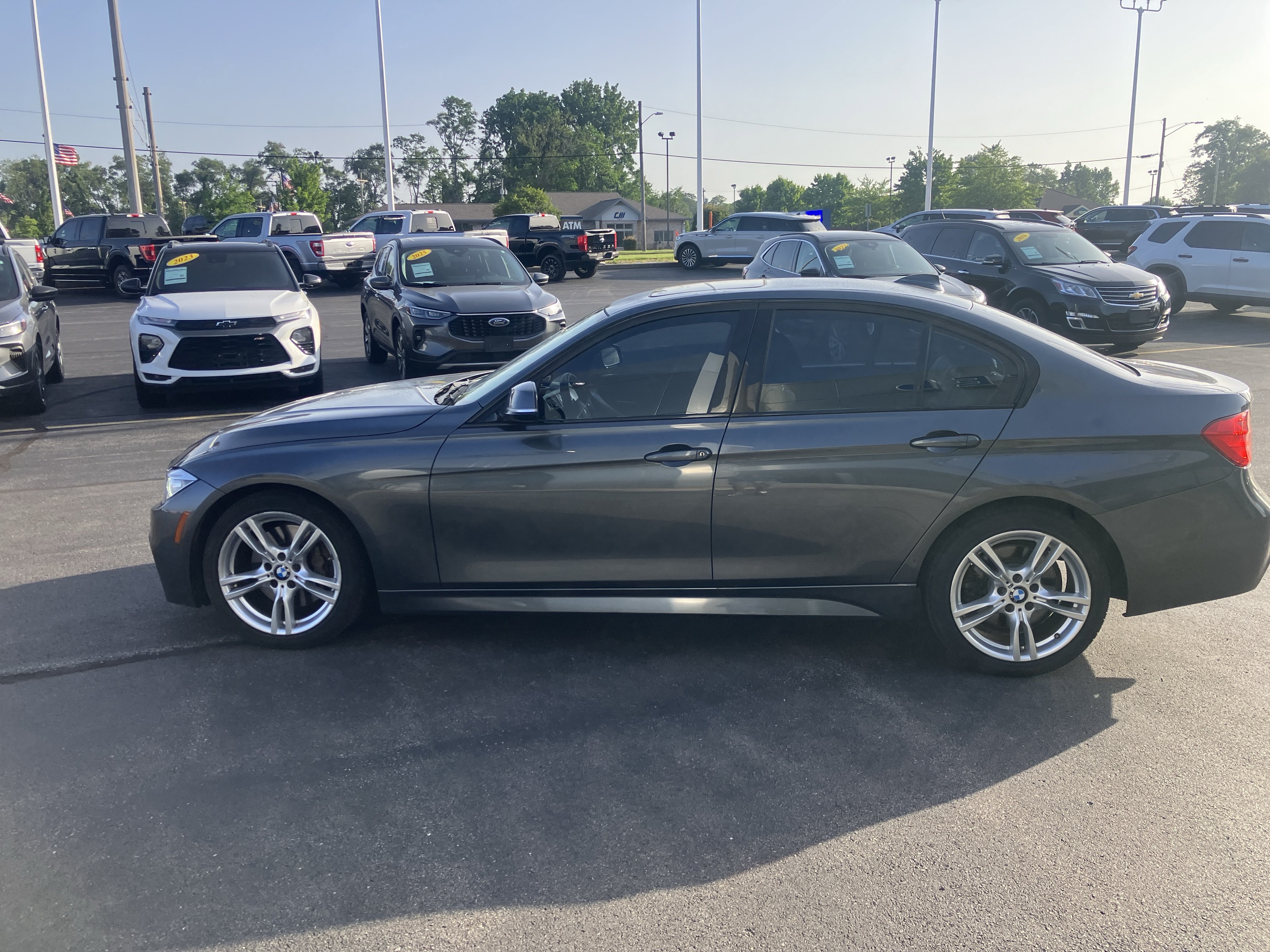 Used 2013 BMW 335i xDrive Sedan AWD/4WD image 4