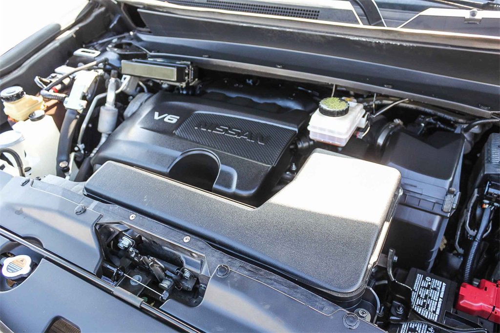 Used 2020 Nissan Pathfinder SV image 33