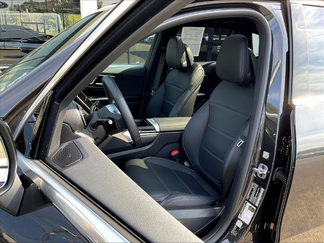 Used 2026 Mercedes-Benz GLC 300 4MATIC image 23