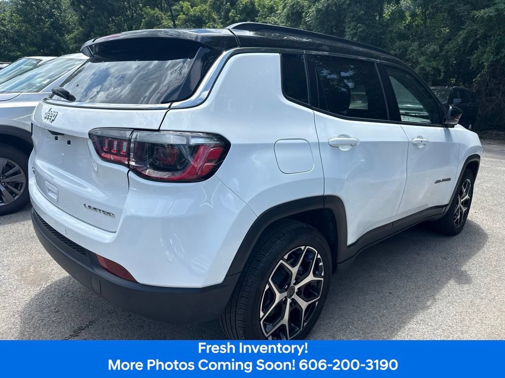 Used 2025 Jeep Compass Limited AWD/4WD image 6