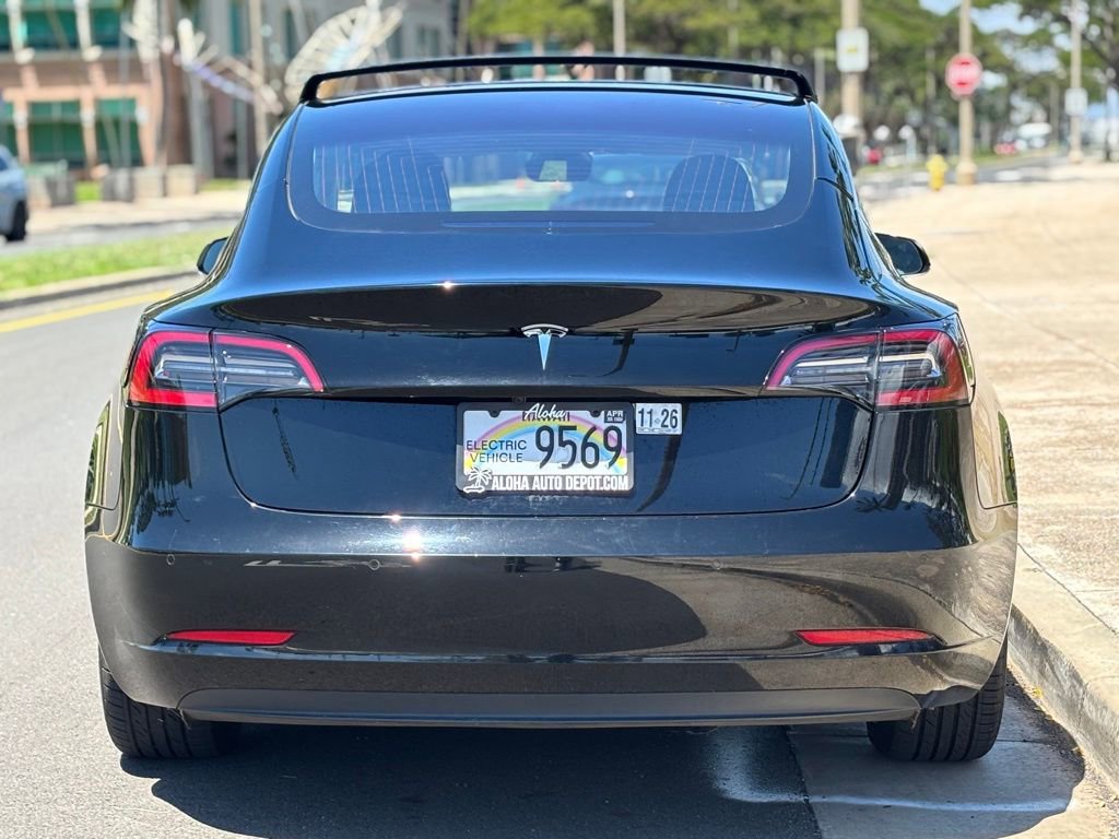 Used 2018 Tesla Model 3 Long Range image 4
