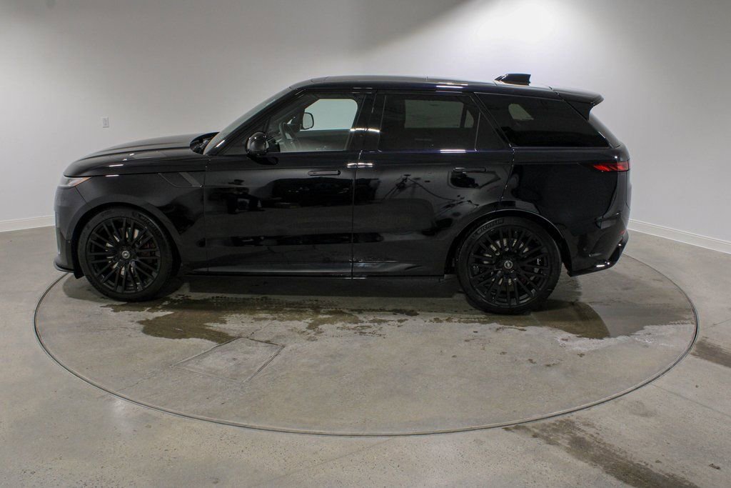 Used 2025 Land Rover Range Rover Sport SV Edition Two image 2