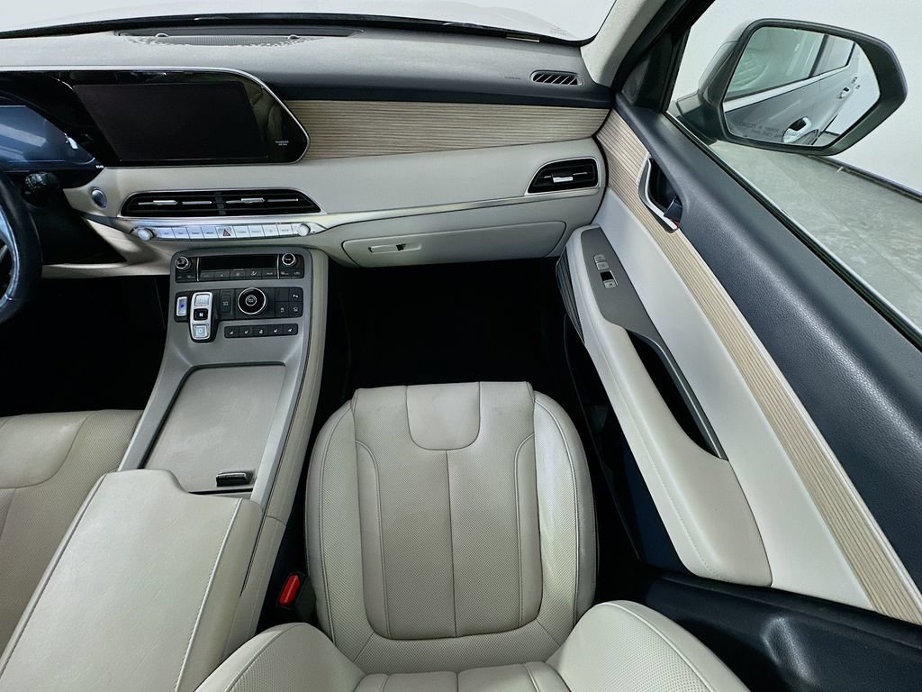 Used 2022 Hyundai Palisade Limited FWD image 11