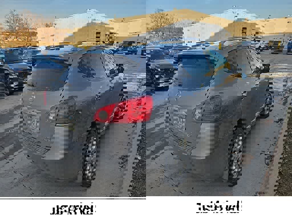 Used 2011 Nissan Rogue SV w/ SL Pkg image 3