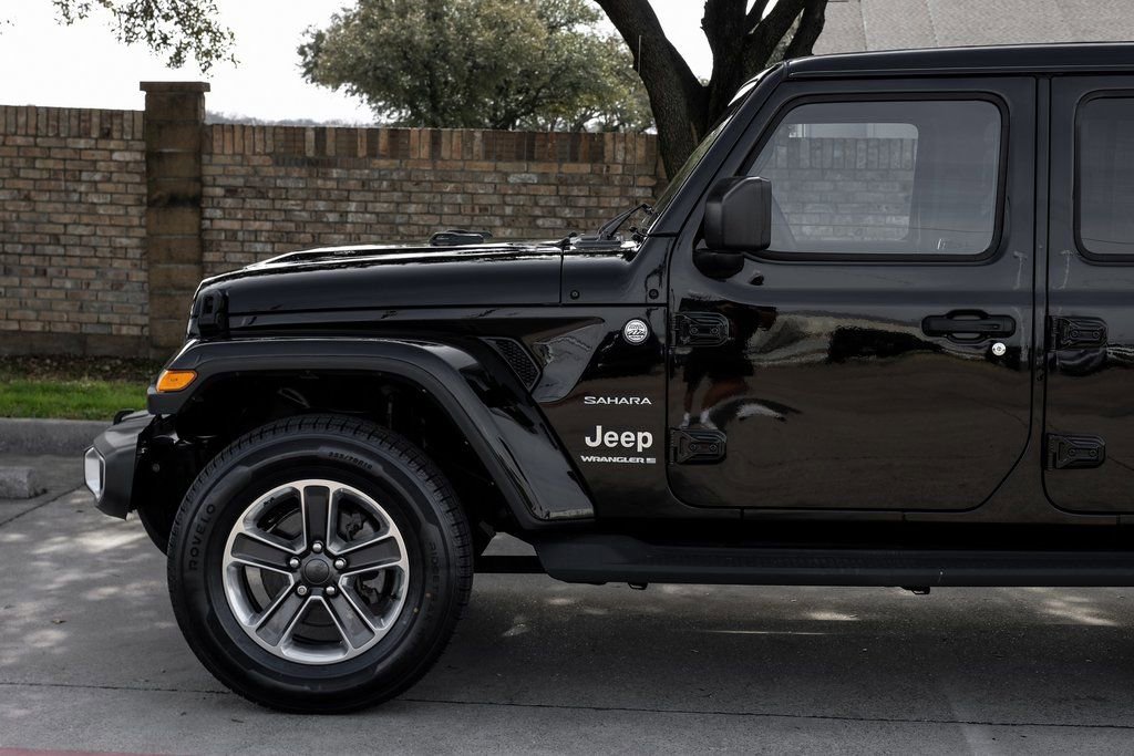 Used 2023 Jeep Wrangler Sahara w/ Cold Weather Group image 22