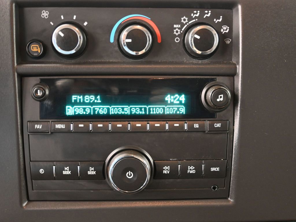 Used 2024 Chevrolet Express 3500 Extended w/ Driver Convenience Package image 26