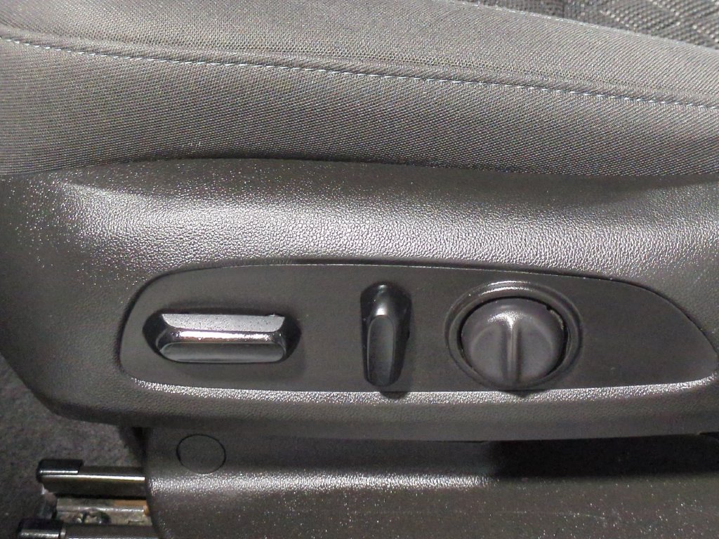 Used 2021 Chevrolet Blazer LT FWD image 19