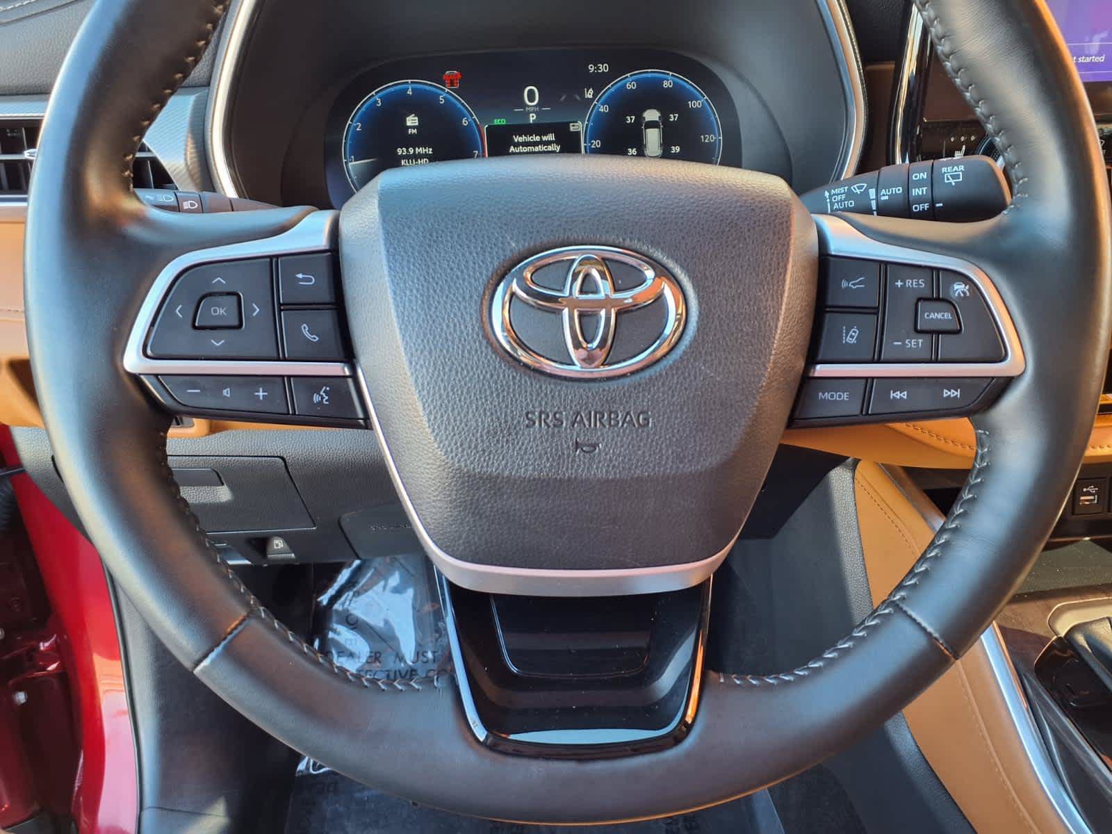 Used 2024 Toyota Highlander Platinum AWD/4WD image 22