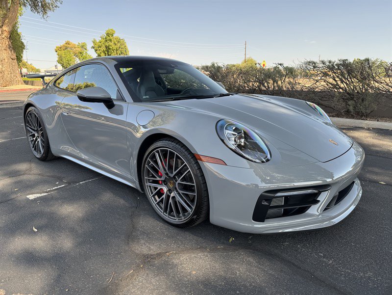 Used 2024 Porsche 911 Carrera 4S w/ Premium Package AWD/4WD image 32