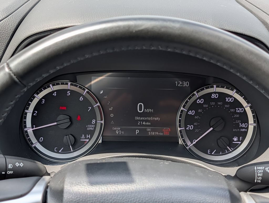 Used 2024 Toyota Highlander LE FWD image 23