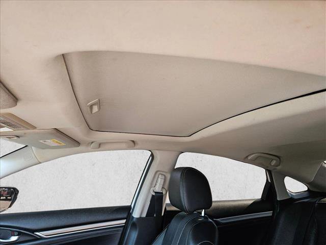 Used 2019 Honda Civic Touring image 16