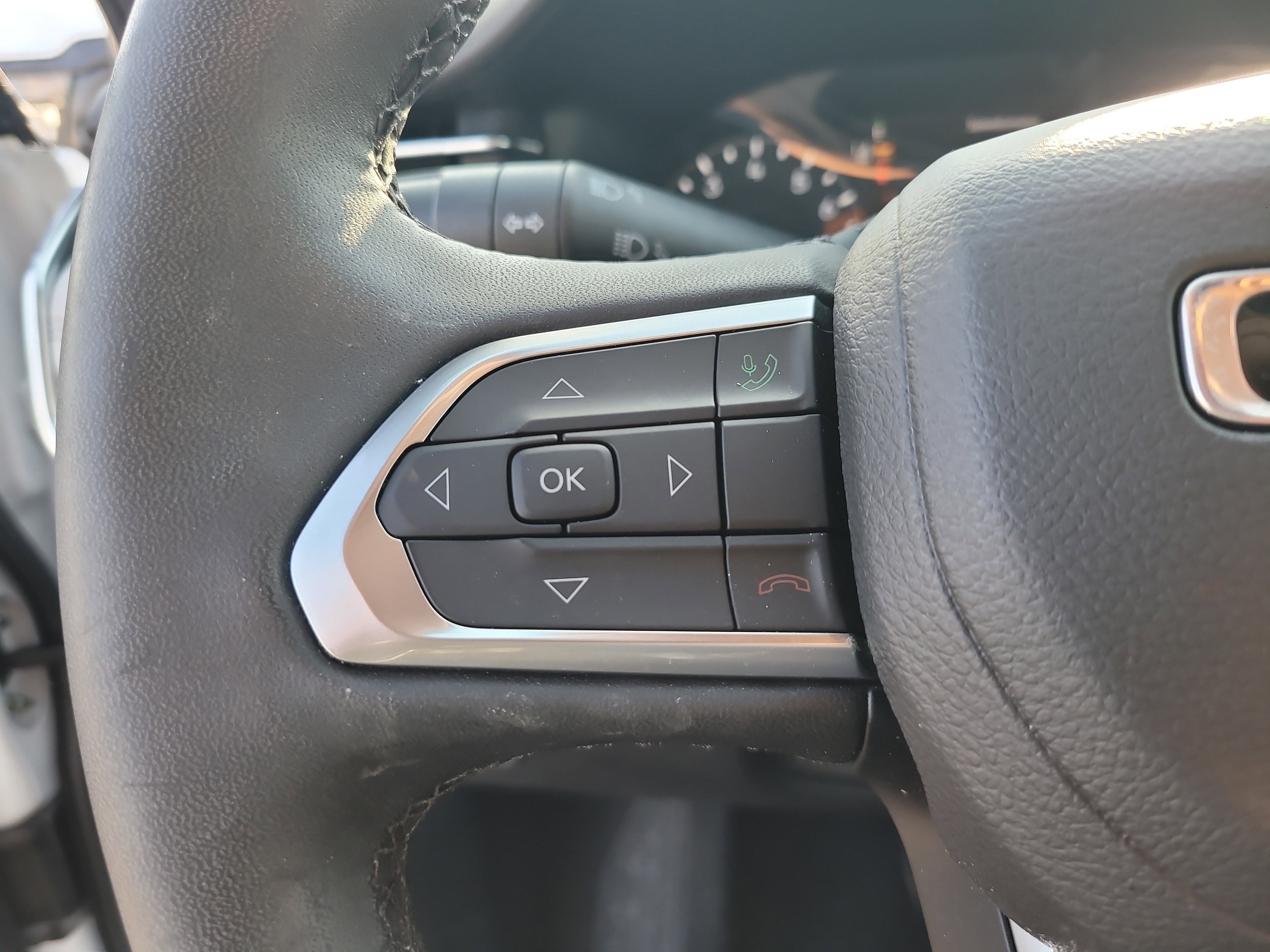 Used 2024 Jeep Compass Limited image 26