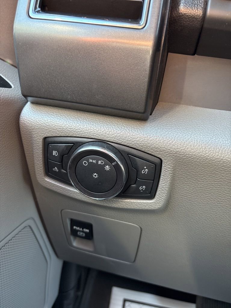 Used 2018 Ford F150 XLT image 18