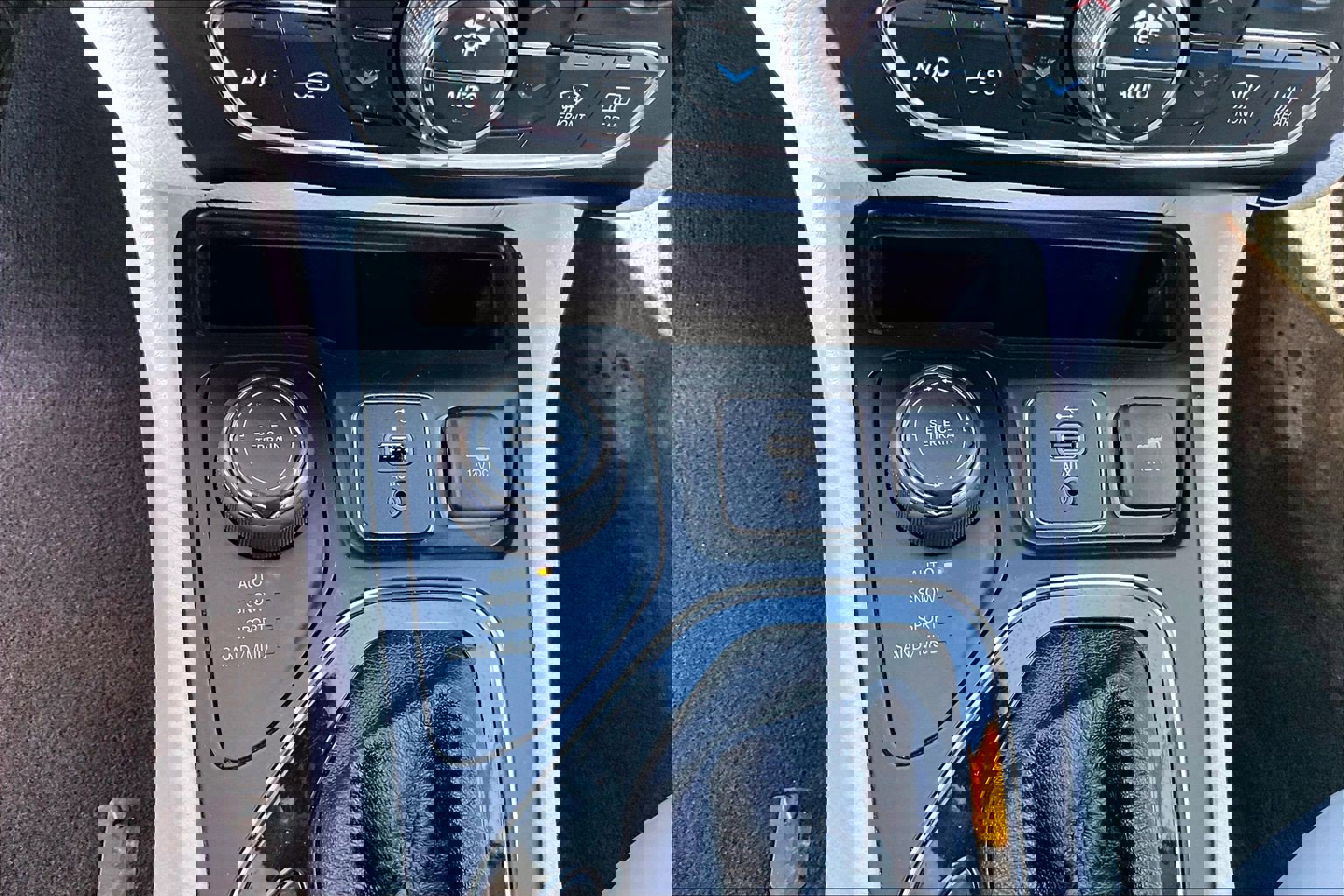 Used 2019 Jeep Cherokee Limited image 12