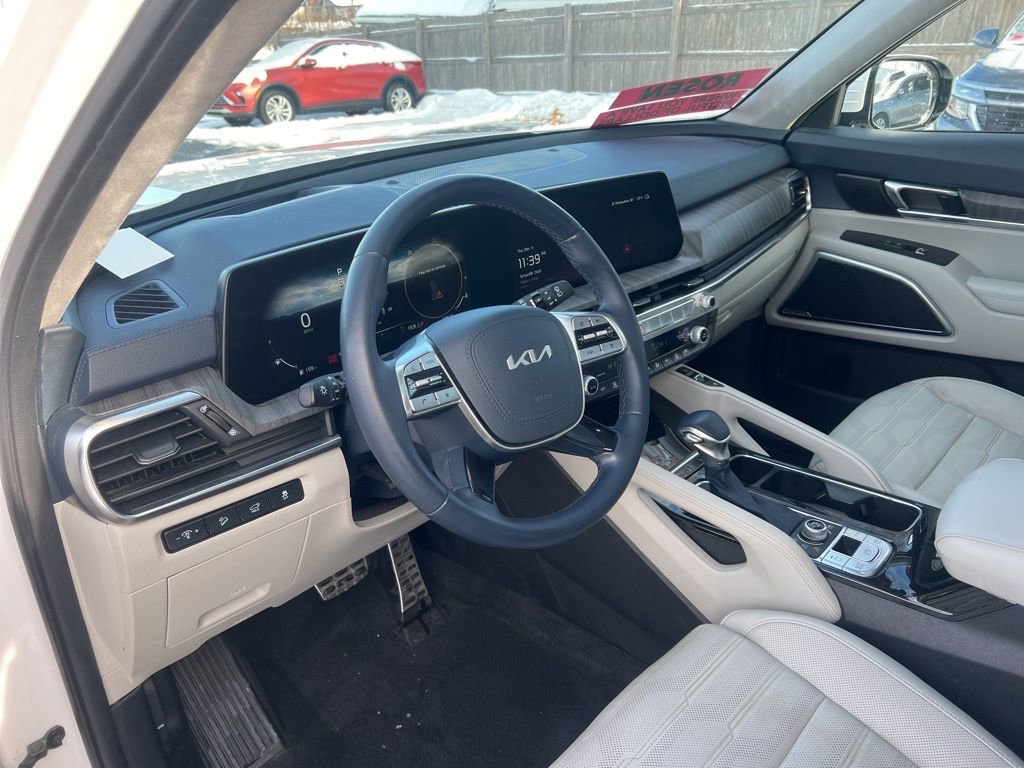 Used 2023 Kia Telluride SX Prestige image 6