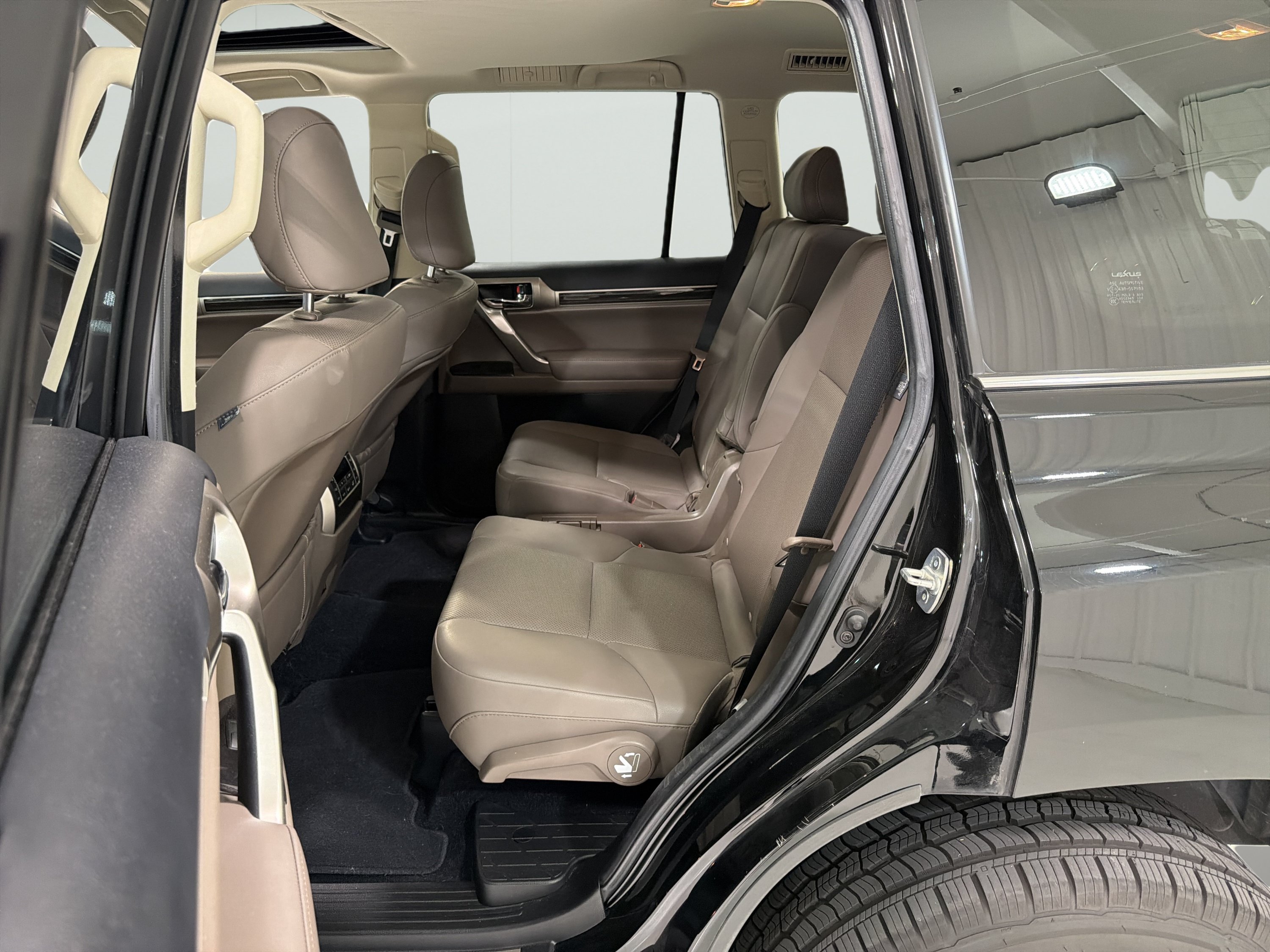 Used 2020 Lexus GX 460 Premium AWD/4WD image 12