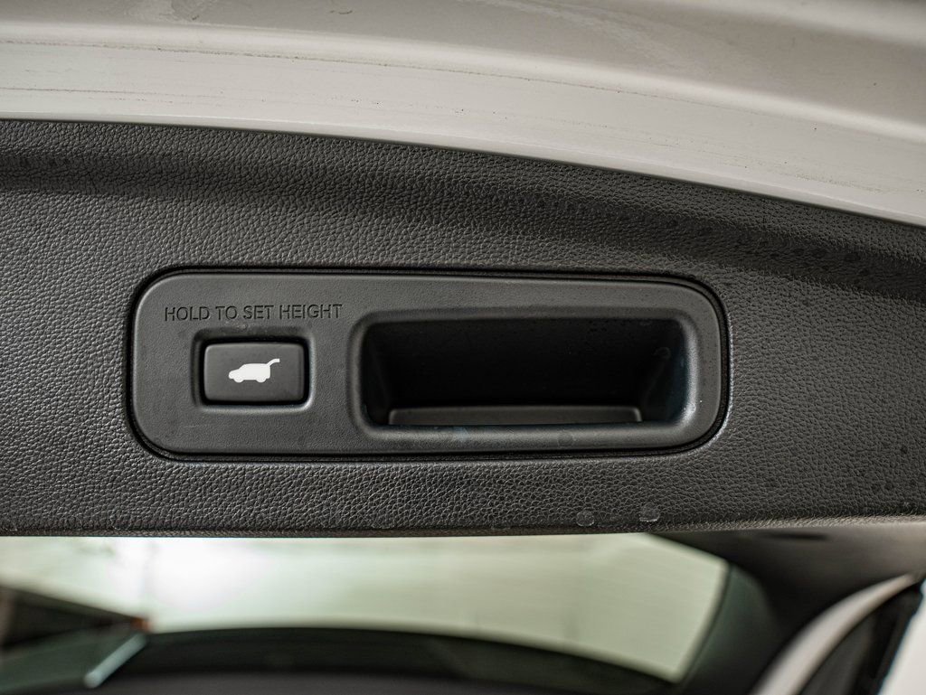 Certified 2023 Acura MDX SH-AWD w/ Technology Package image 41
