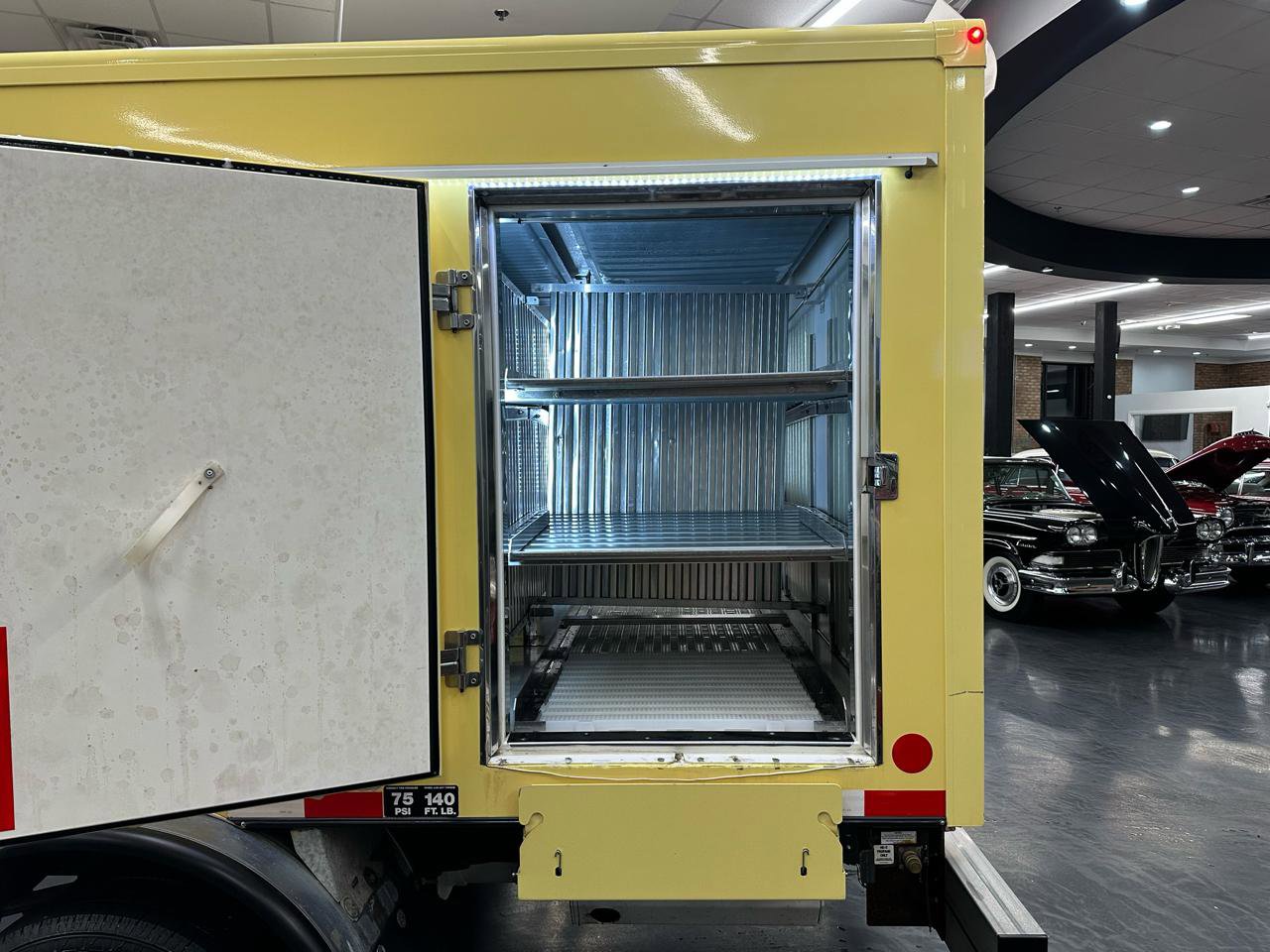 Used 2022 Ford E-450 and Econoline 450 Super Duty RWD image 11