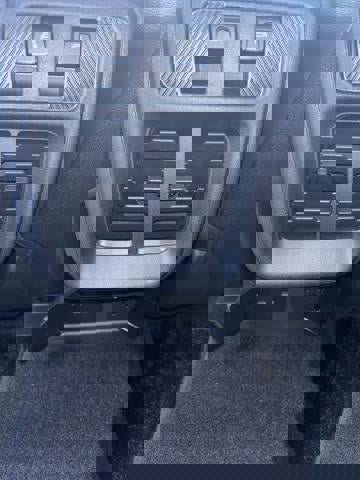 New 2025 Ford Bronco Badlands image 16