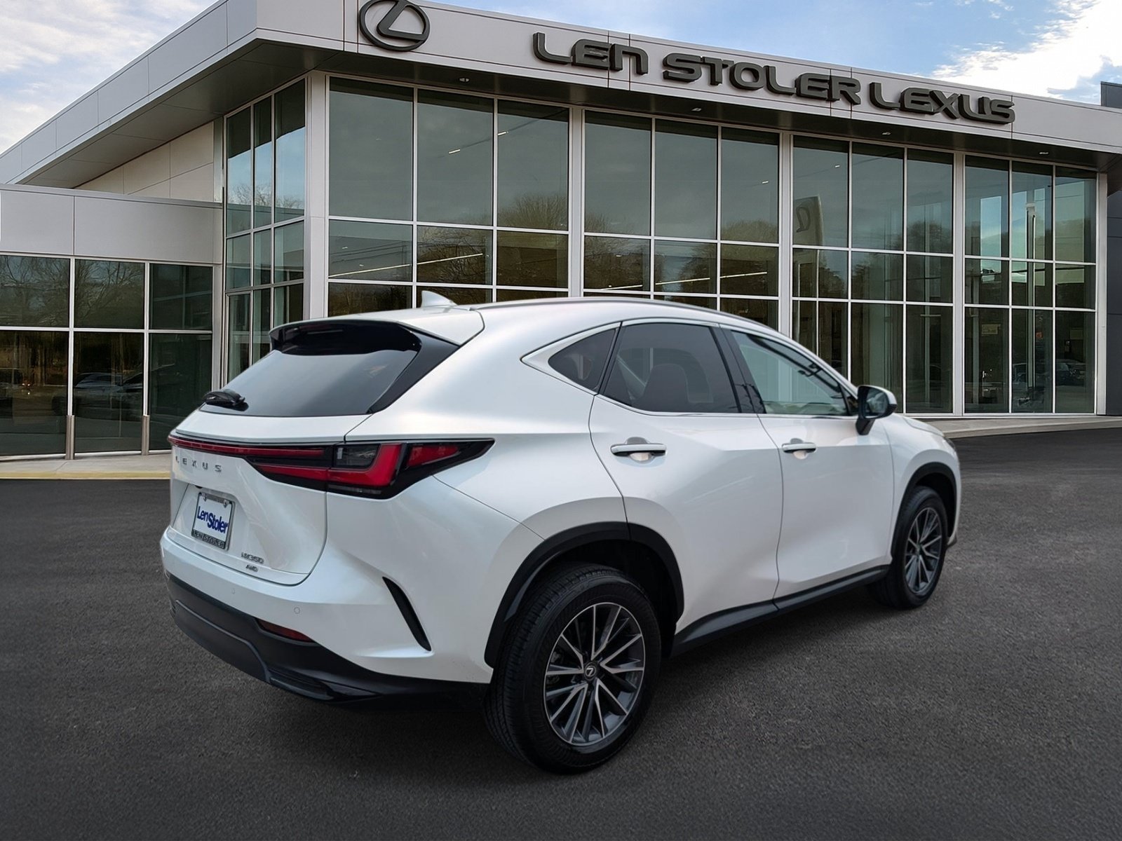 Certified 2025 Lexus NX 350 AWD w/ Accessory Package (2T) image 3