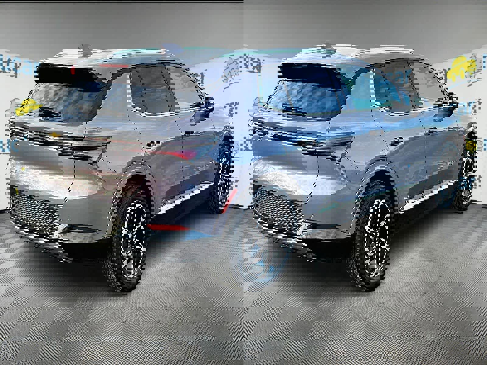 Used 2025 Chevrolet Equinox EV LT image 6