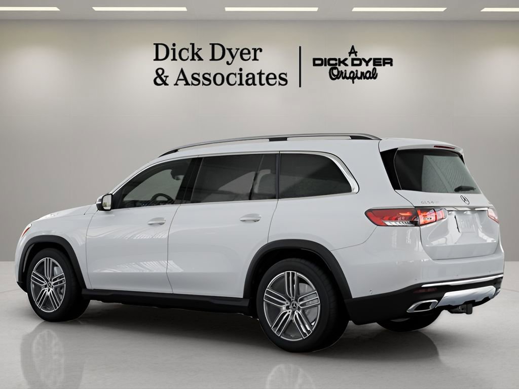 Used 2025 Mercedes-Benz GLS 450 4MATIC image 19