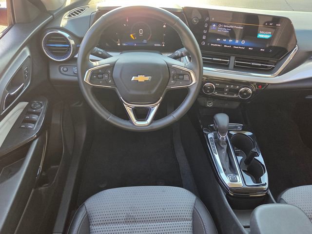 Certified 2025 Chevrolet Trax LT w/ LT Convenience Package image 14