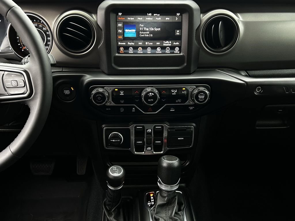 Used 2023 Jeep Wrangler Unlimited Sport AWD/4WD image 16