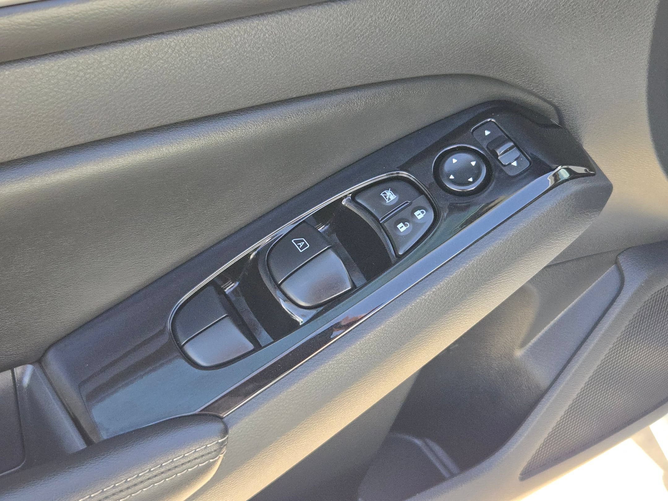 Certified 2024 Nissan Altima 2.5 SL FWD image 12