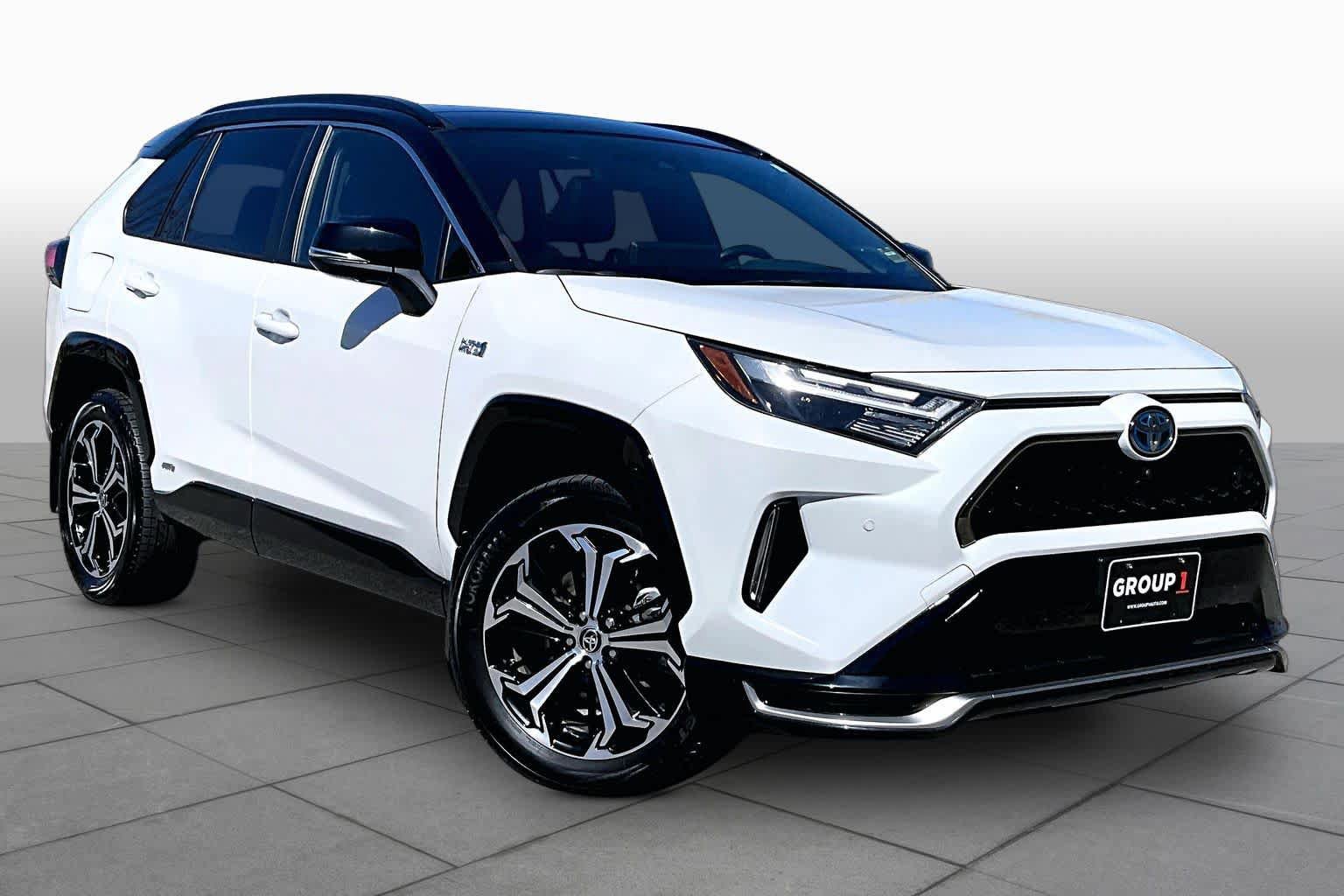 Certified 2023 Toyota RAV4 XSE w/ Premium Package AWD/4WD image 3