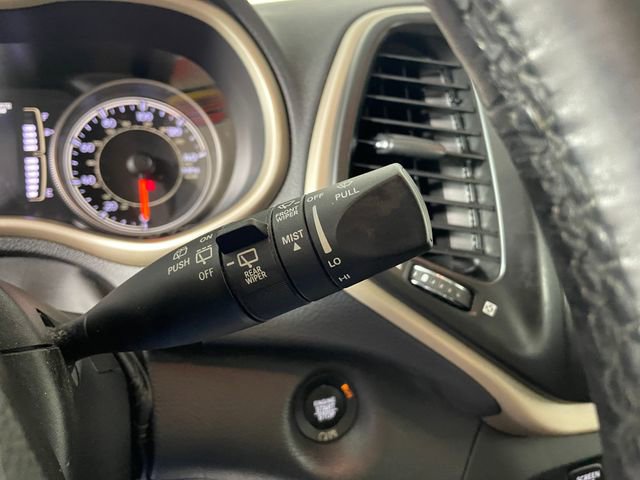 Used 2017 Jeep Cherokee Latitude w/ Comfort/Convenience Group image 15