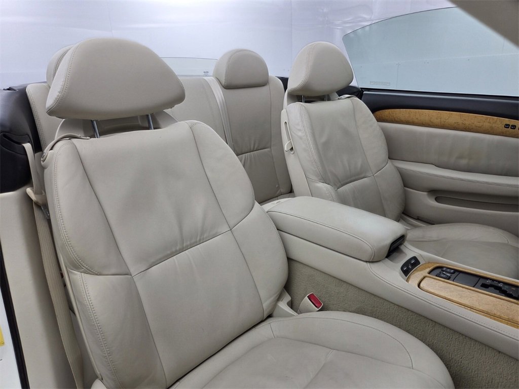 Used 2005 Lexus SC 430 Convertible image 56